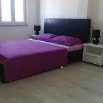 Svetic דירה נובי ווינודולסקי