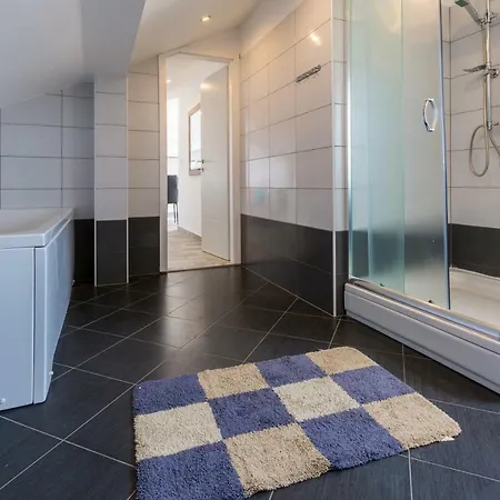 Apartment Svetic Novi Vinodolski