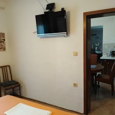 Svetic Apartment *